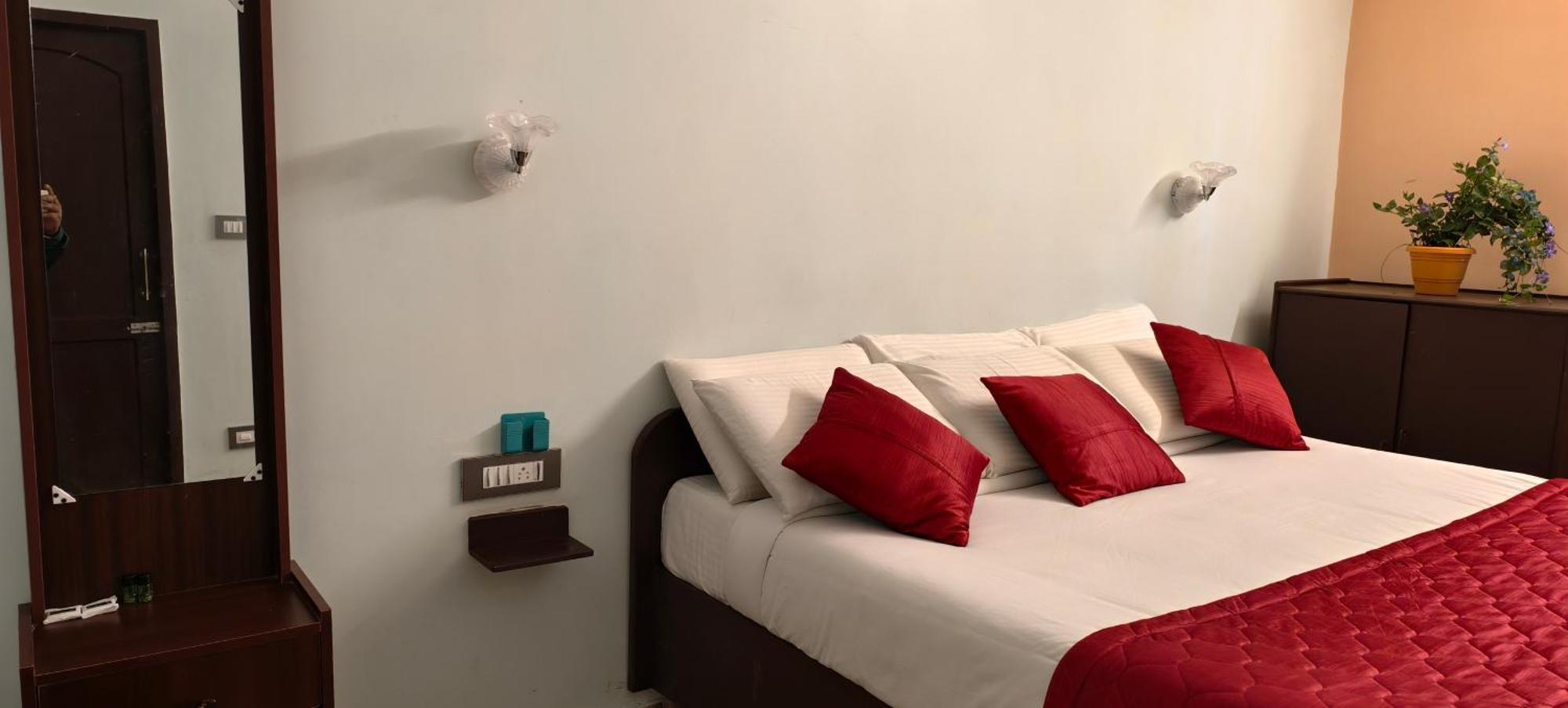 Ponmurugan Residency Kodaikanal Exterior photo